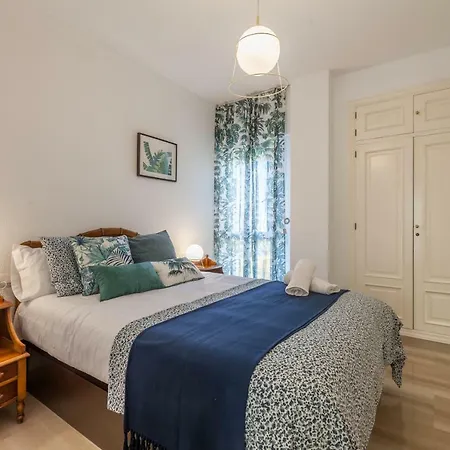 Giralda Center. Best Location. San Bernardo Appartement